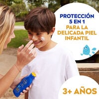 Protege & Juega Loción Solar Niños SPF50+  200ml-143023 4